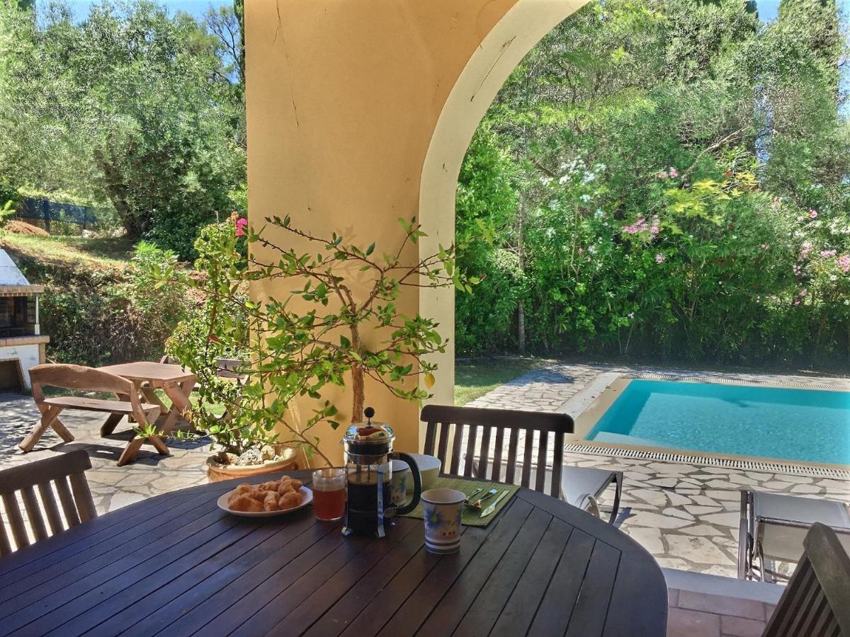 Gastouri Villa Pascalia With Heated Pool In October And Views Αχίλλειο Εξωτερικό φωτογραφία