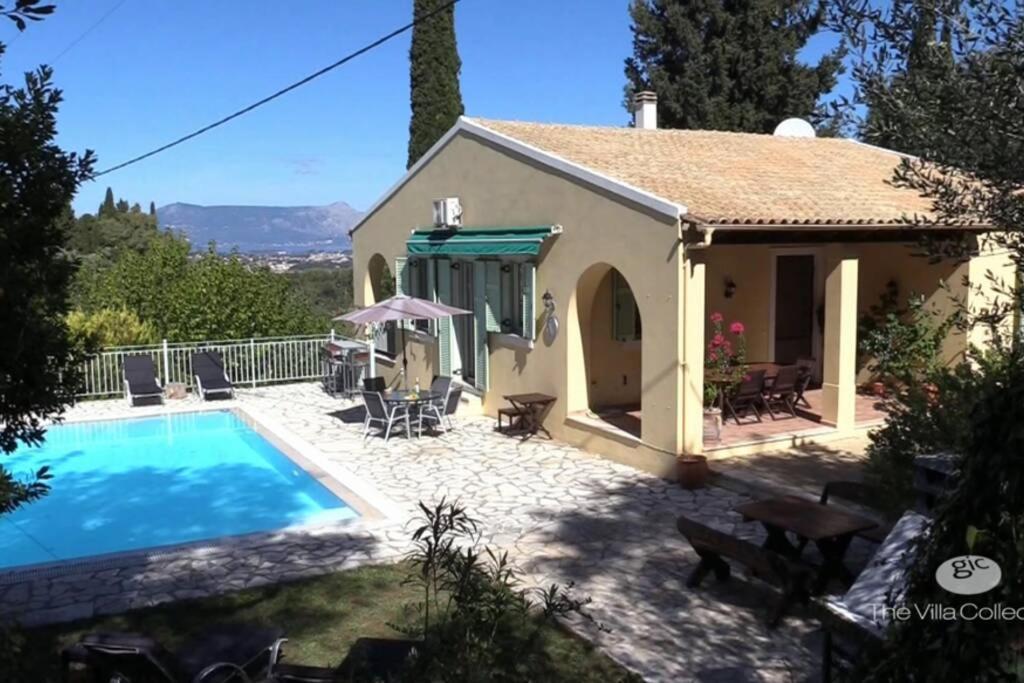 Gastouri Villa Pascalia With Heated Pool In October And Views Αχίλλειο Εξωτερικό φωτογραφία