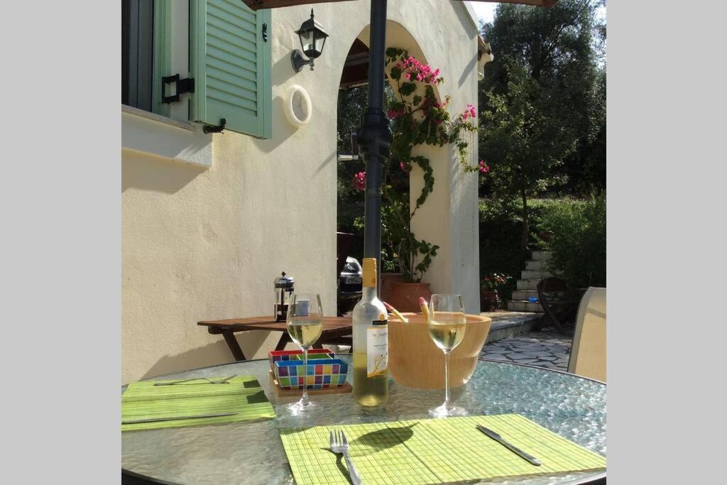 Gastouri Villa Pascalia With Heated Pool In October And Views Αχίλλειο Εξωτερικό φωτογραφία