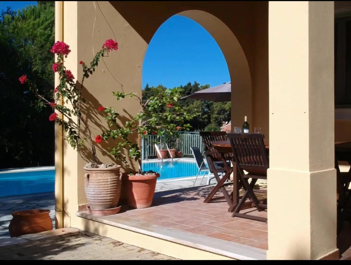 Gastouri Villa Pascalia With Heated Pool In October And Views Αχίλλειο Εξωτερικό φωτογραφία