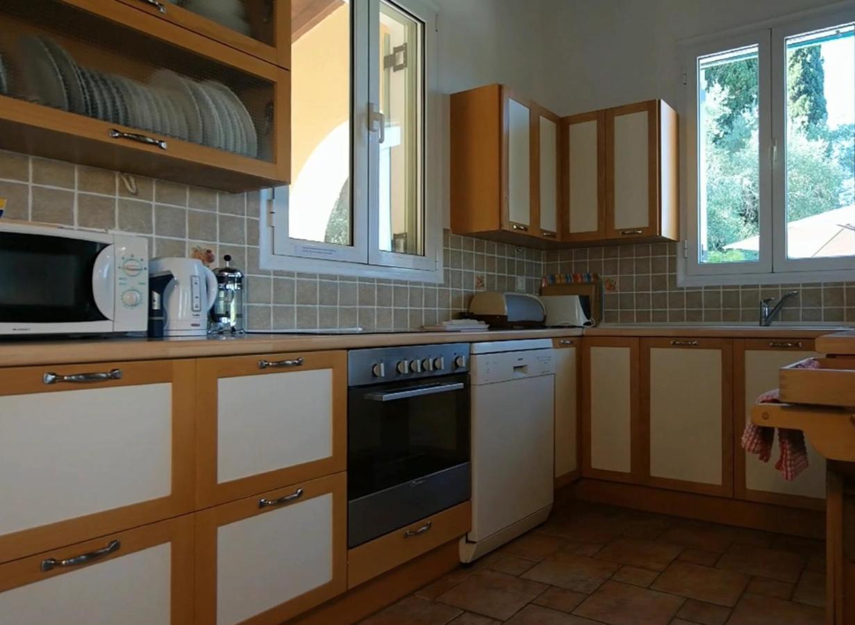 Gastouri Villa Pascalia With Heated Pool In October And Views Αχίλλειο Εξωτερικό φωτογραφία
